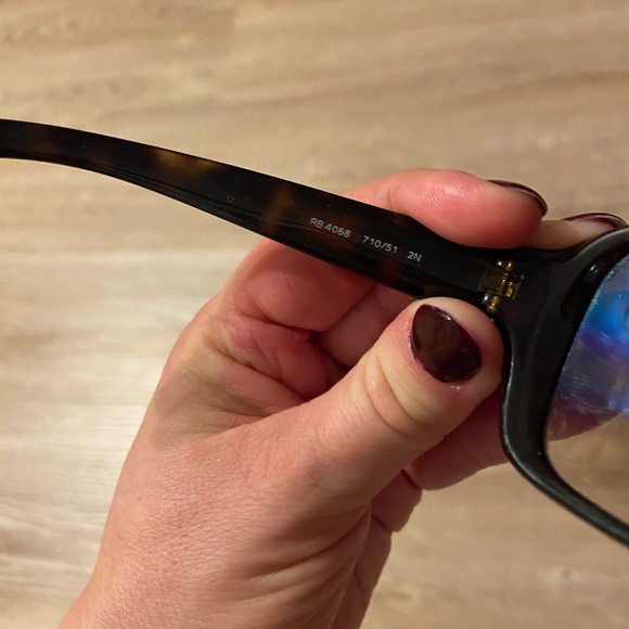 Vintage 2000s Ray-Bans great condition - Picture 4 of 4